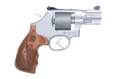 Smith and Wesson 986 Performance Center 9mm