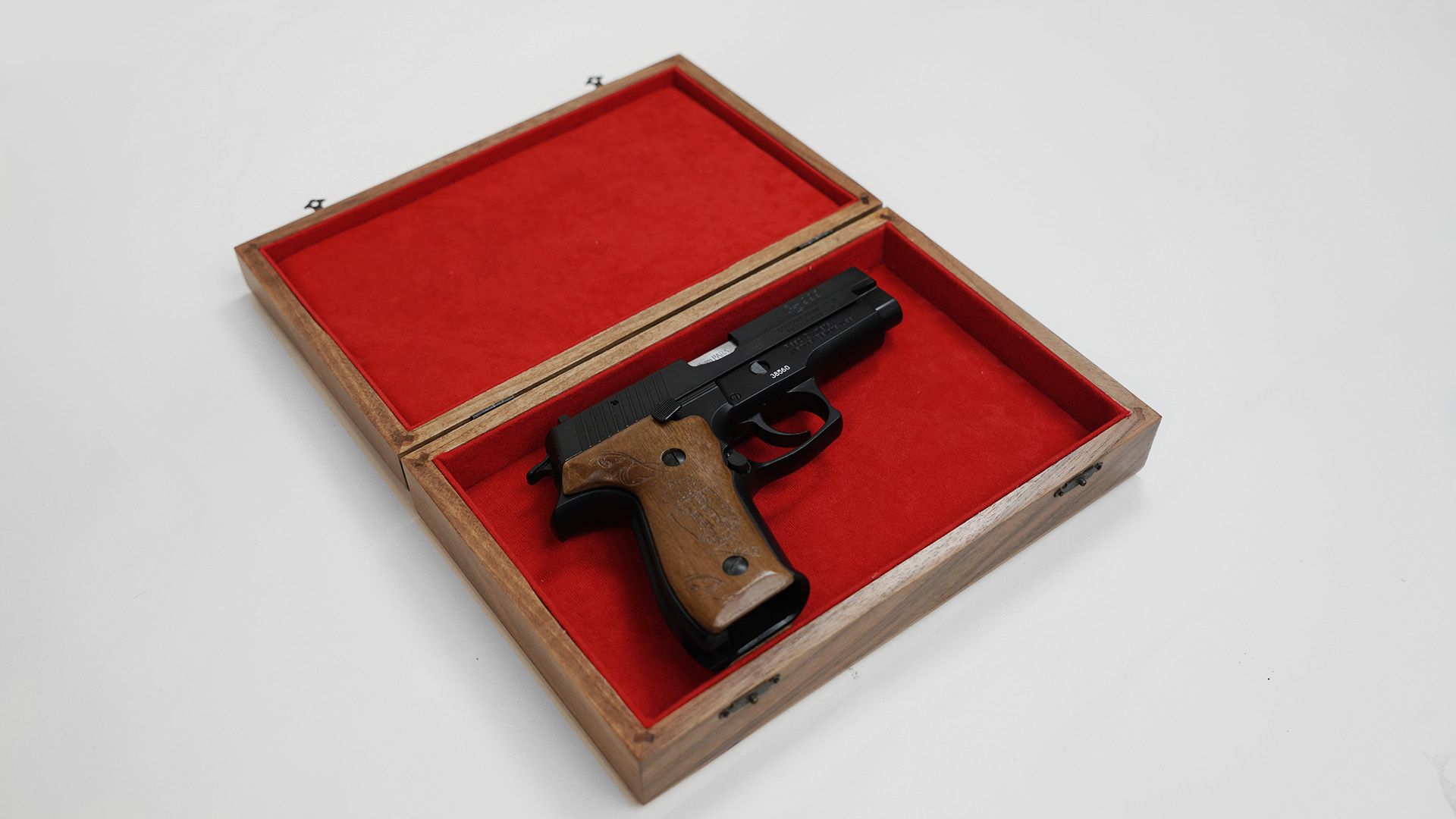 ZASTAVA CZ999 9MM 4.25 BLUED SERBIAN CREST